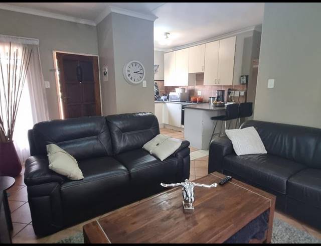 2 BEDROOM PROPERTY TO RENT IN OLYMPUS AH